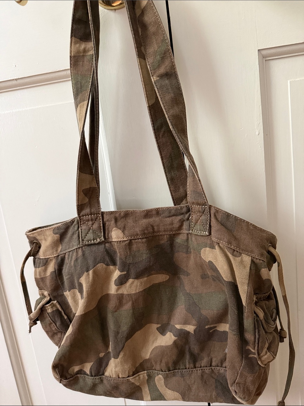 Urban Outfitters Camouflage Shoulder Bag - Picture 4 of 7